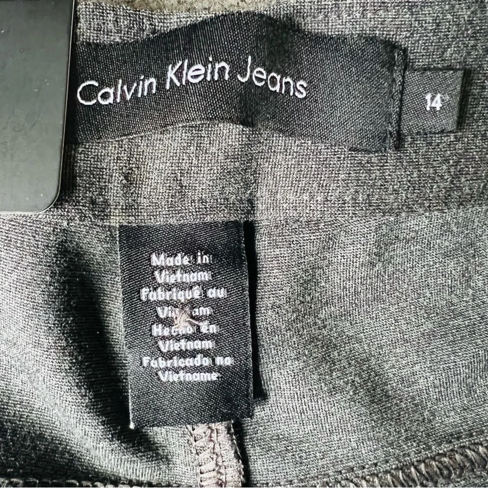 Calvin Klein Grey Casual Women’s Dress Pants. Size 14 - Picture 3 of 8